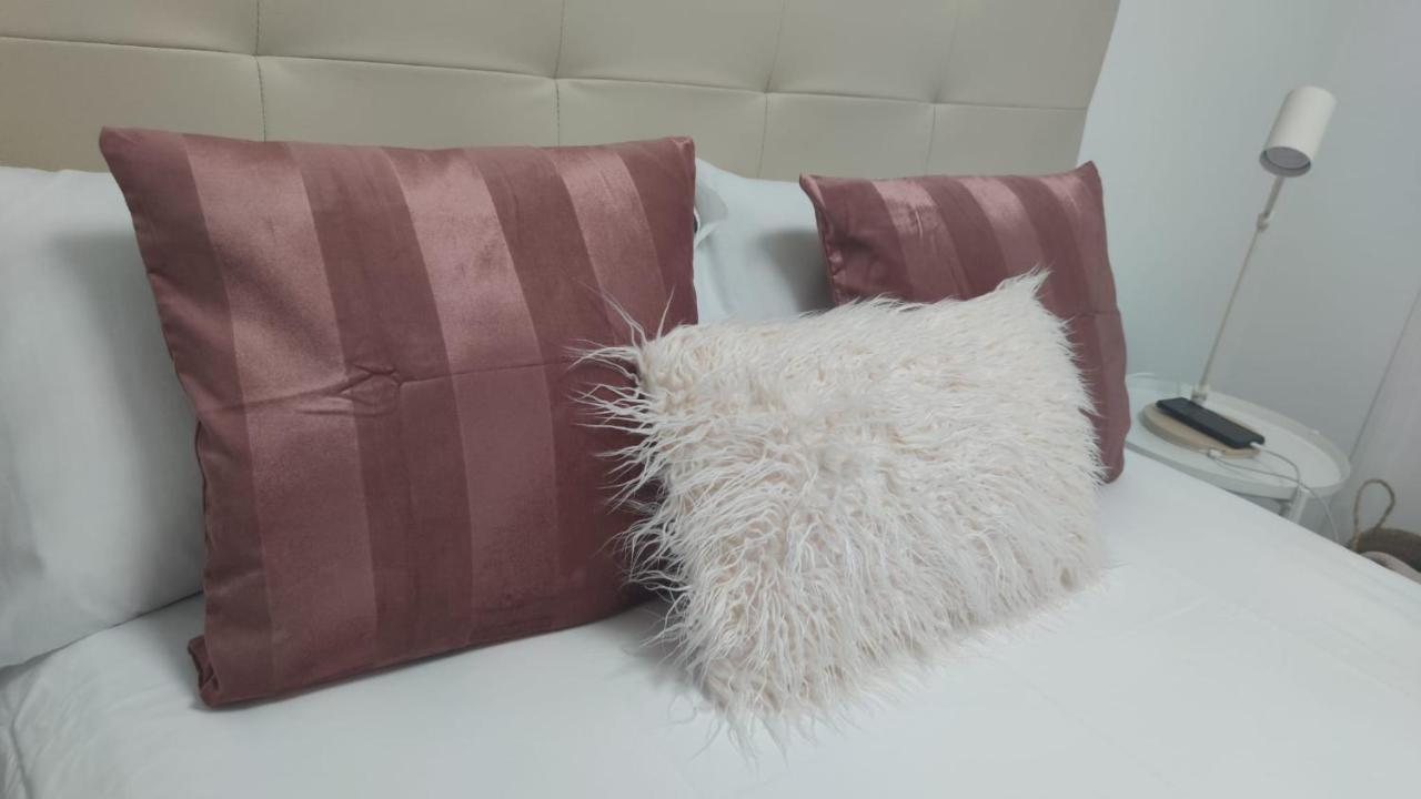Casa Gascona Con Parking, Wifi Y Netflix Gratis!! By Delabra Apartments Oviedo Exteriör bild