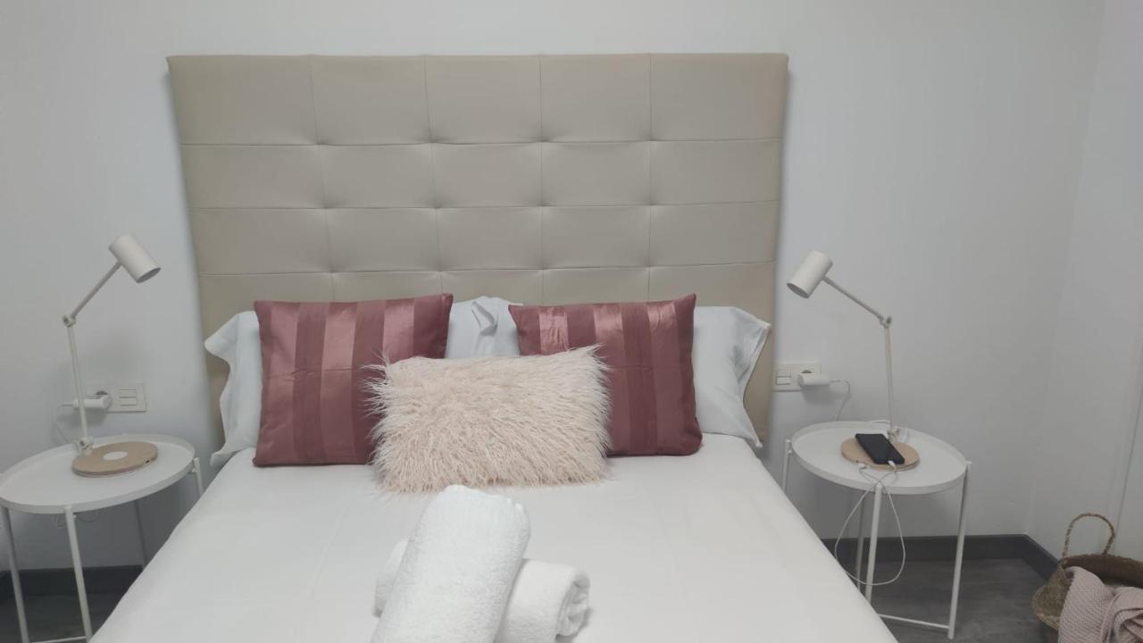 Casa Gascona Con Parking, Wifi Y Netflix Gratis!! By Delabra Apartments Oviedo Exteriör bild